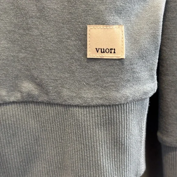 Vuori Women's Blue Gray Green Halo Top & Joggers Set - Picture 9 of 10